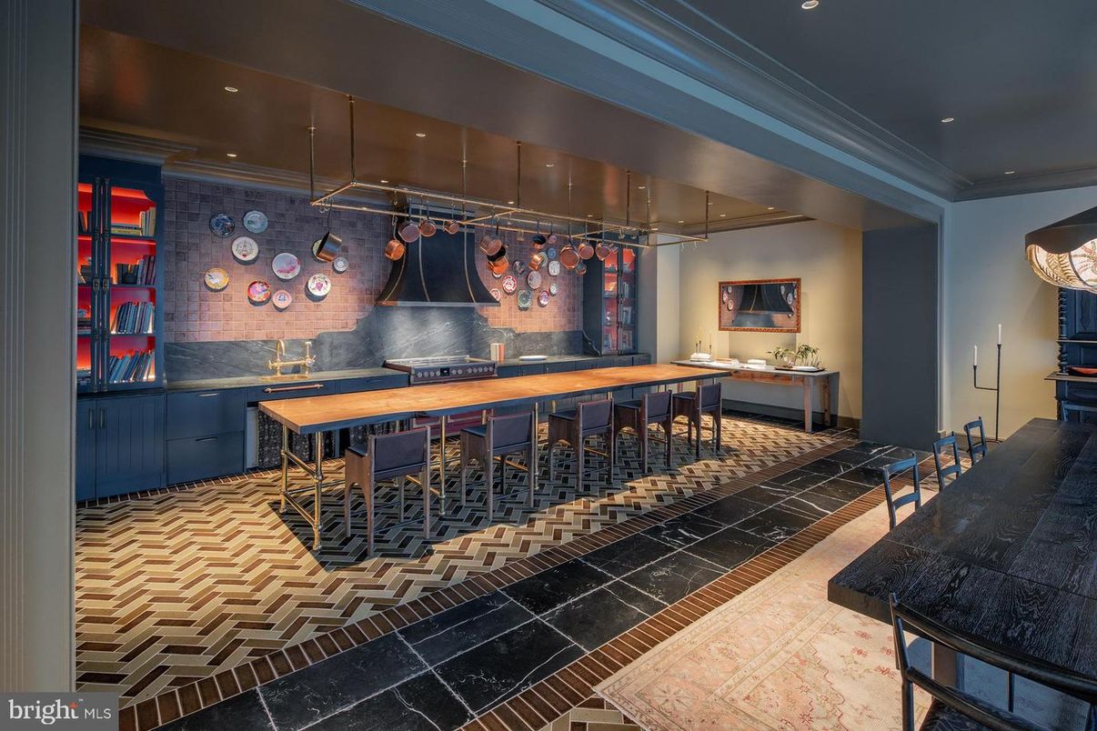 Interior, Pendant Lights, Recessed Lighting, Stone Walls
