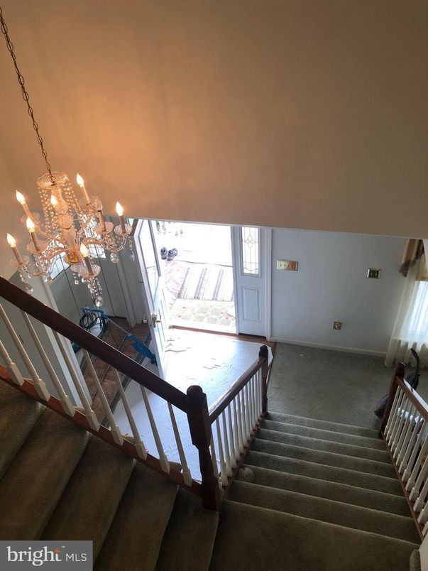 Chandelier, Interior