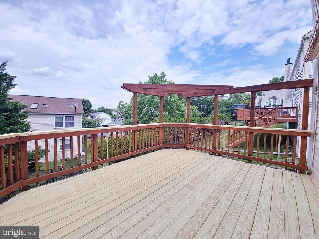 Exterior, Wood Texture Flooring