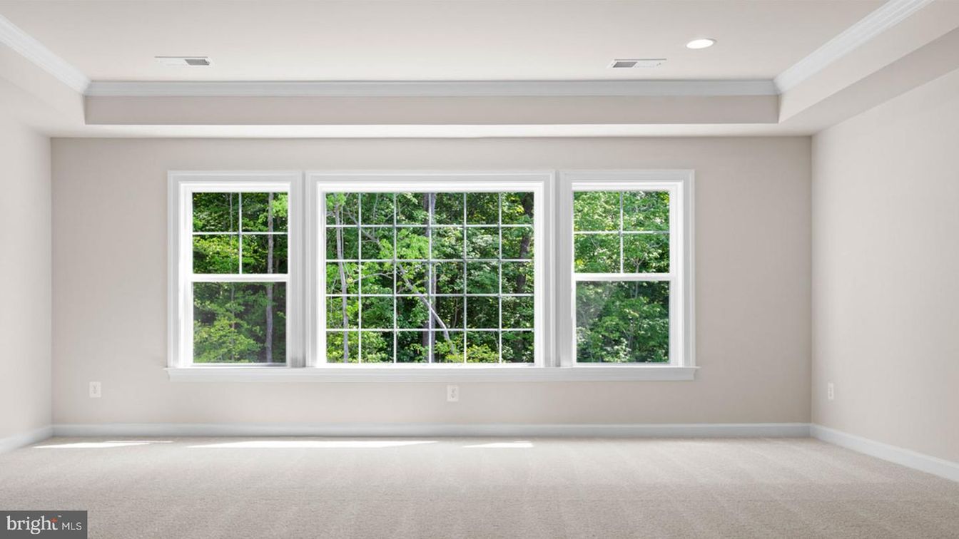 Empty room, Interior, Recessed Lighting