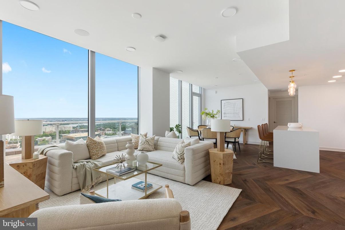 Dining room, Interior, Living room, Pendant Lights, Recessed Lighting, Wood Texture Flooring