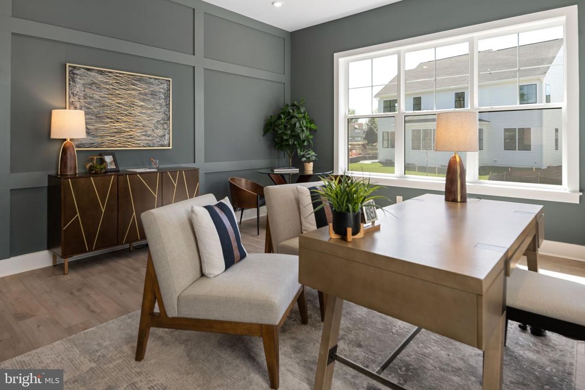 Home Office, Interior, Recessed Lighting, Wood Texture Flooring