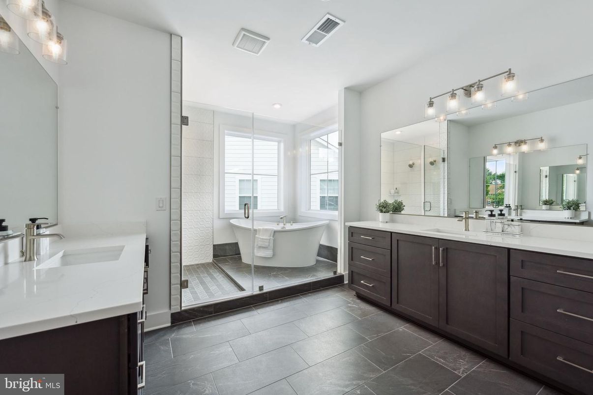Bathroom, Dual Sink Vanities, Free Standing Baths, Glass Shower, Interior, Recessed Lighting