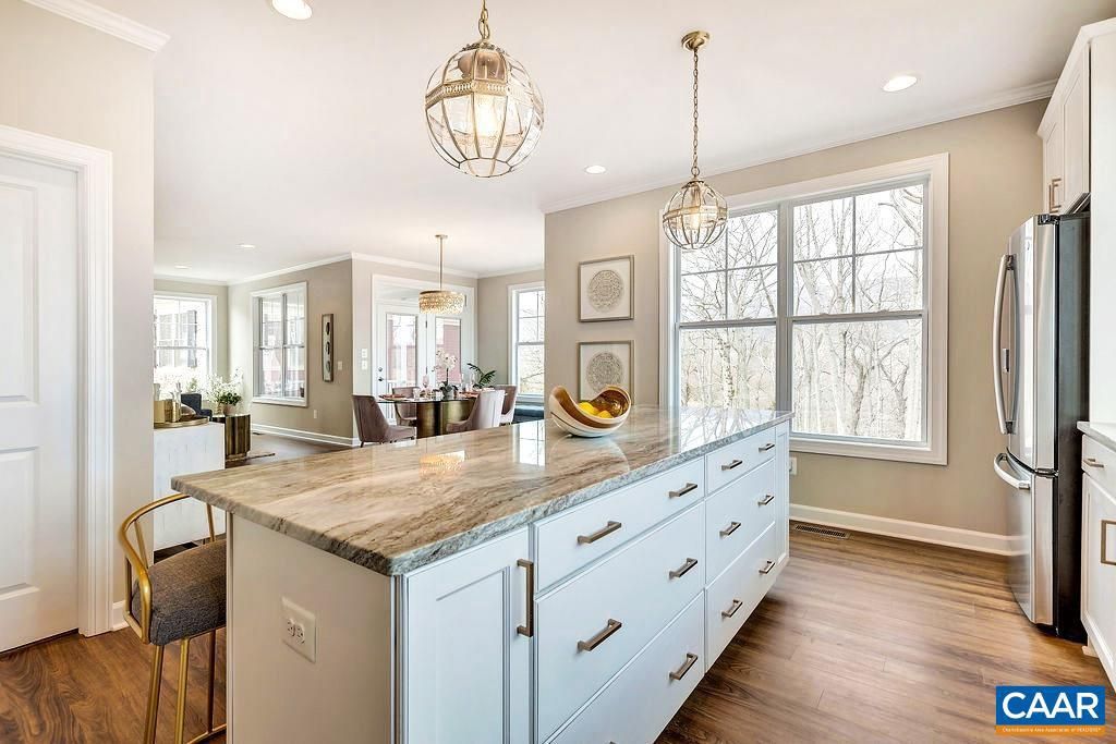 Chandelier, Dining room, Interior, Kitchen, Pendant Lights, Recessed Lighting, Wood Texture Flooring