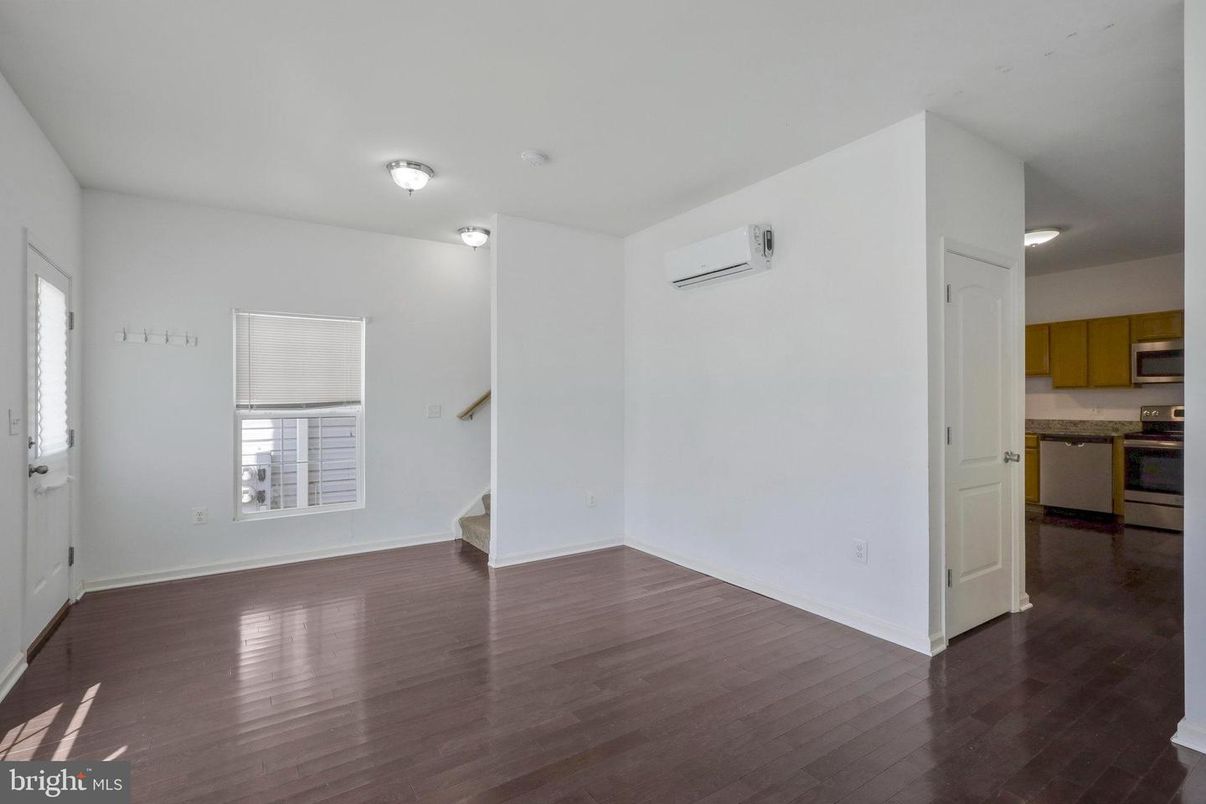 Empty room, Interior, Kitchen, Wood Texture Flooring