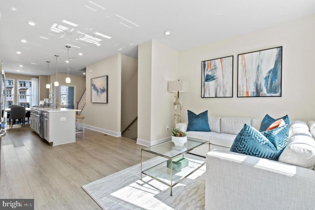 Interior, Kitchen, Living room, Pendant Lights, Recessed Lighting, Wood Texture Flooring