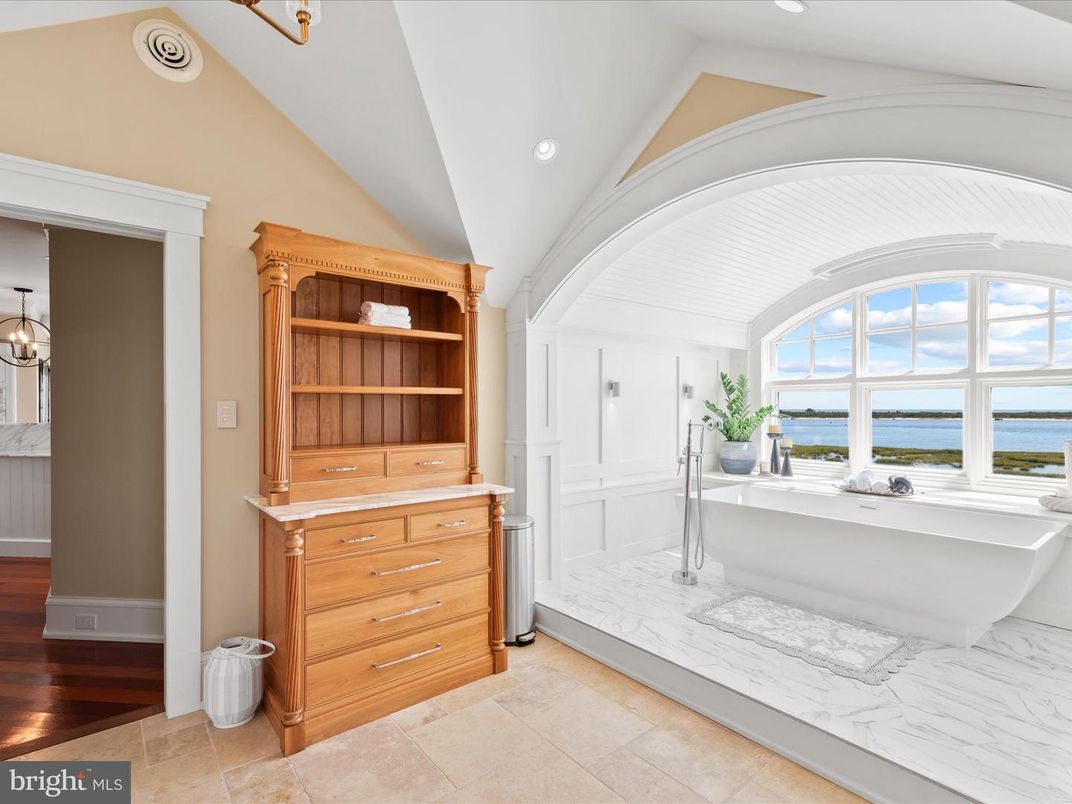 Bathroom, Free Standing Baths, Interior, Recessed Lighting, Water, Wood Texture Flooring