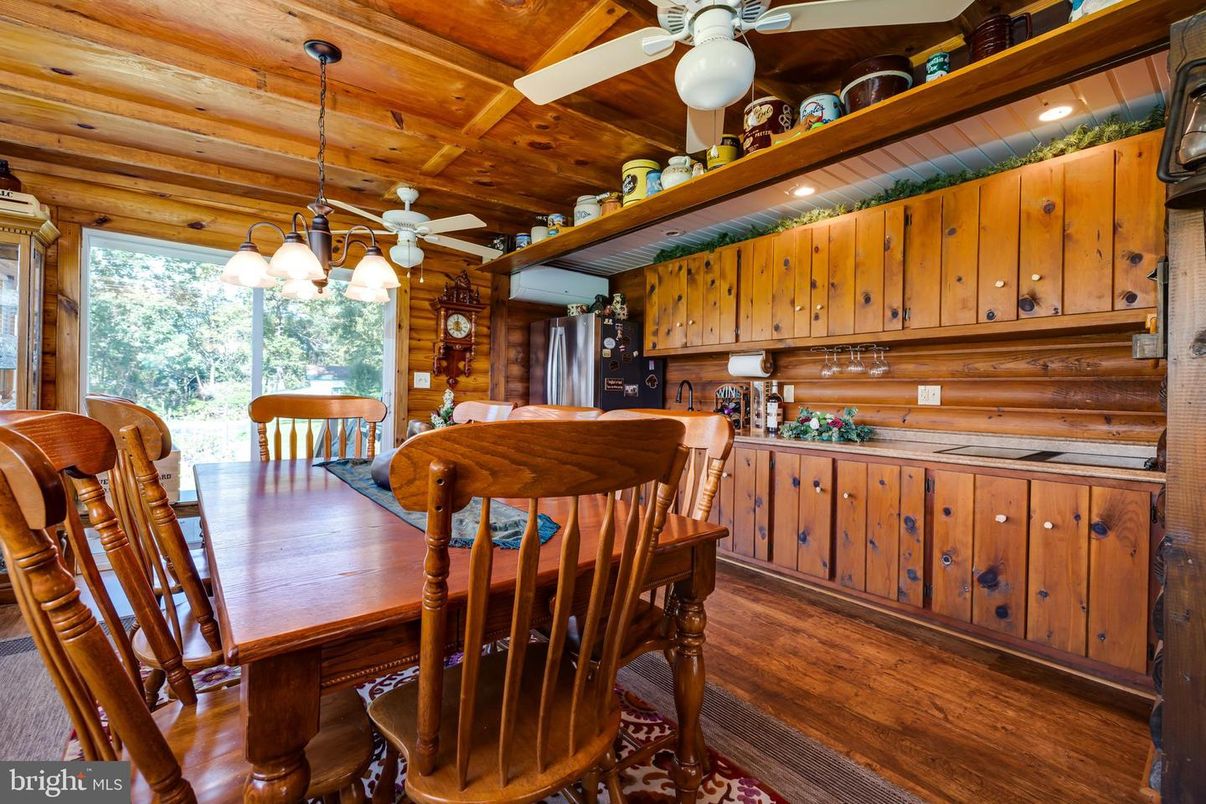 Dining room, Interior, Pendant Lights, Recessed Lighting, Wooden Ceilings, Wood Texture Flooring, Wooden Walls