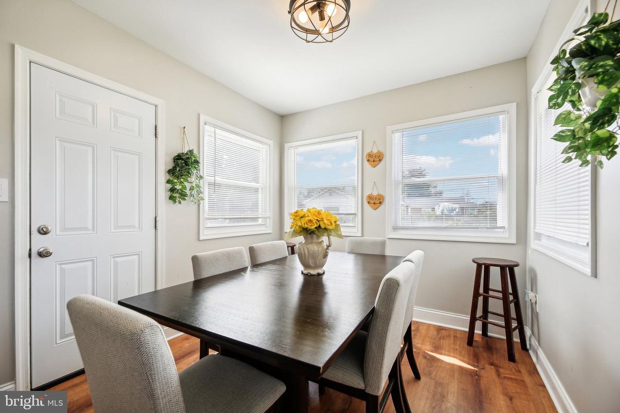 Dining room, Interior, Wood Texture Flooring