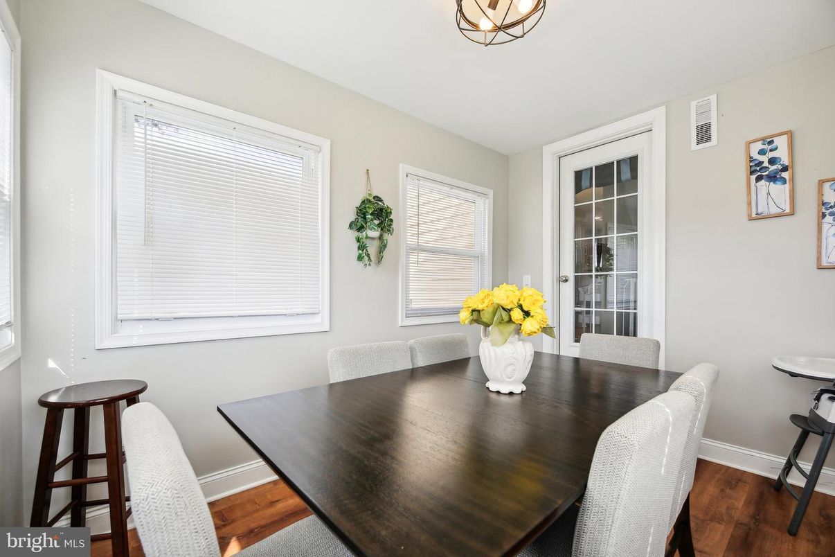Dining room, Interior, Wood Texture Flooring