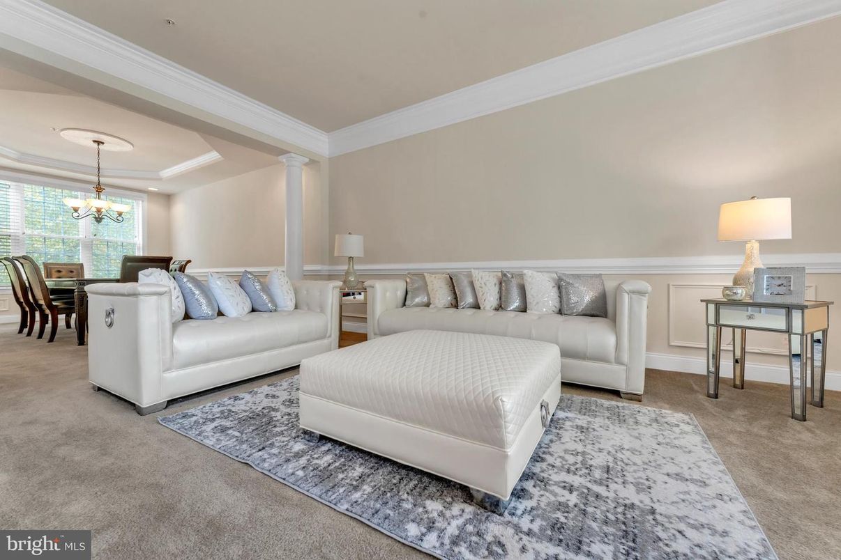 Bedroom, Chandelier, Dining room, Interior, Pendant Lights, Recessed Lighting