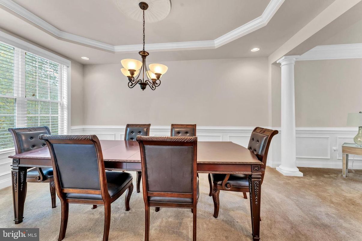 Chandelier, Dining room, Interior, Recessed Lighting