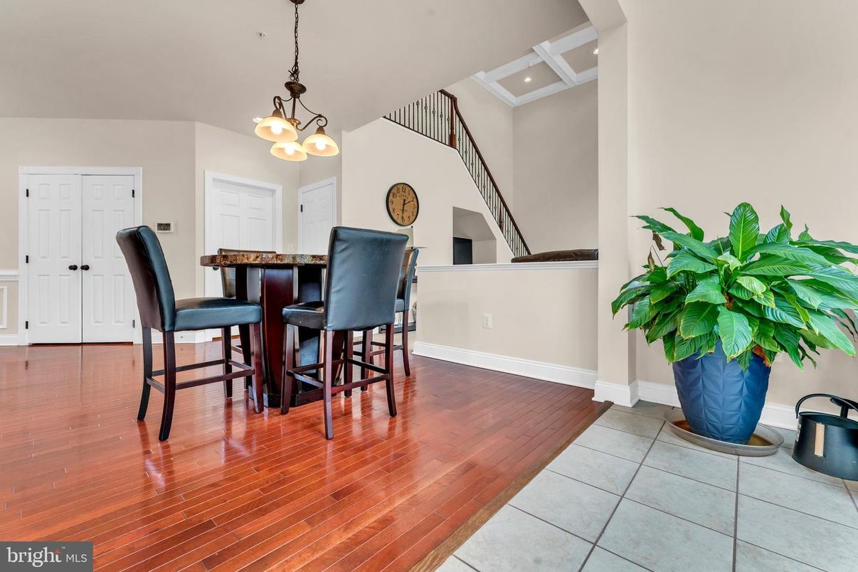 Dining room, Interior, Pendant Lights, Recessed Lighting, Wood Texture Flooring