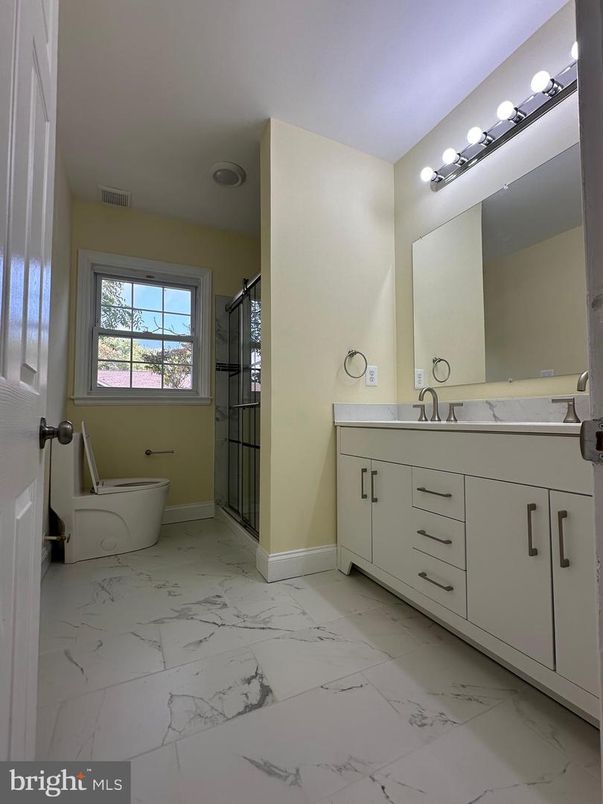 Bathroom, Dual Sink Vanities, Free Standing Baths, Interior, Marble