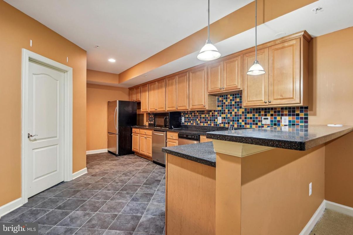 Interior, Kitchen, Pendant Lights, Recessed Lighting