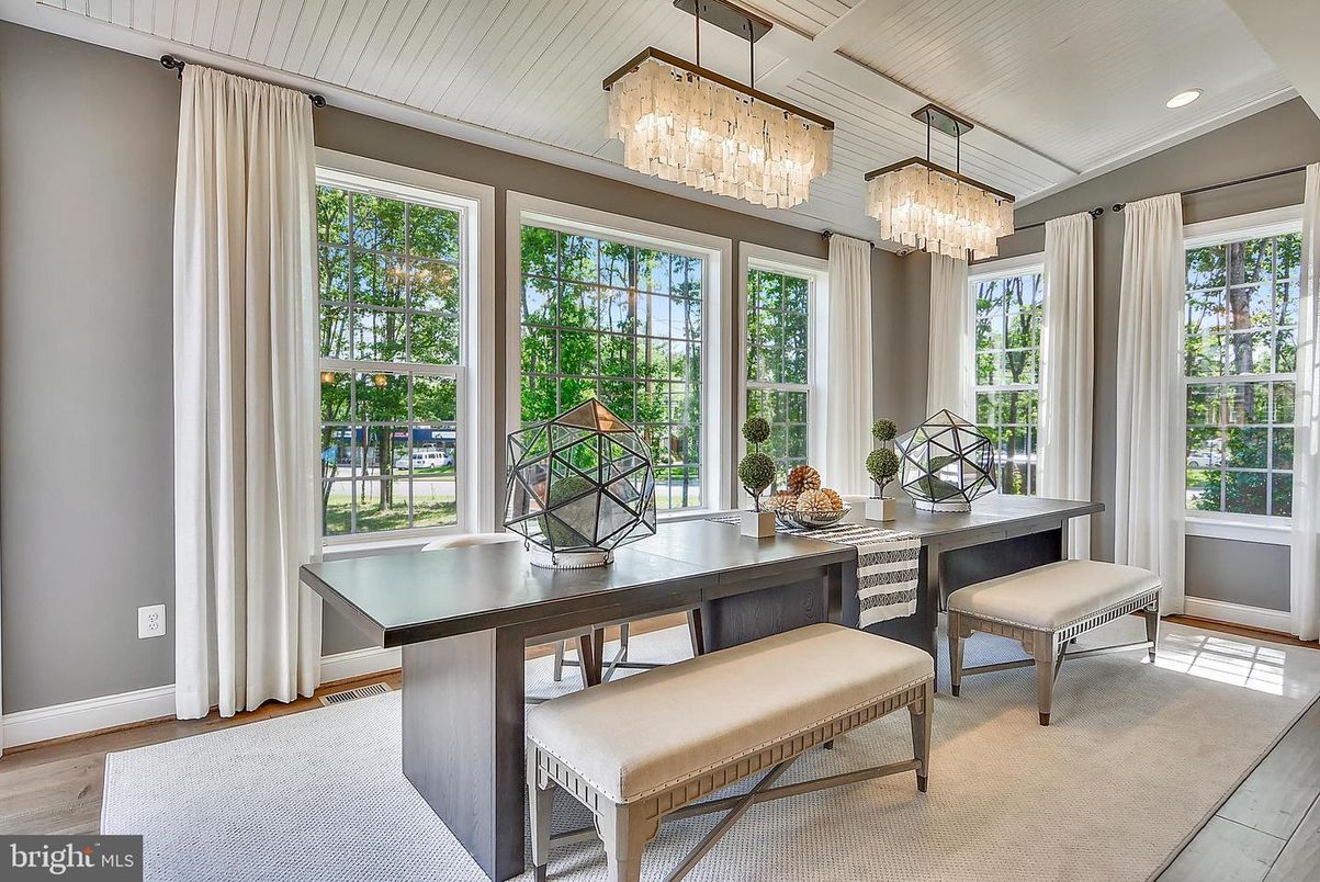 Chandelier, Dining room, Interior, Pendant Lights, Recessed Lighting, Wood Texture Flooring