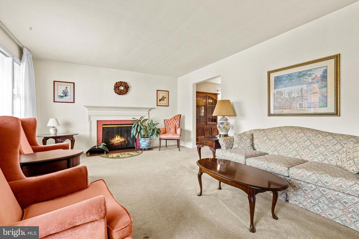 Fireplace, Interior, Living room