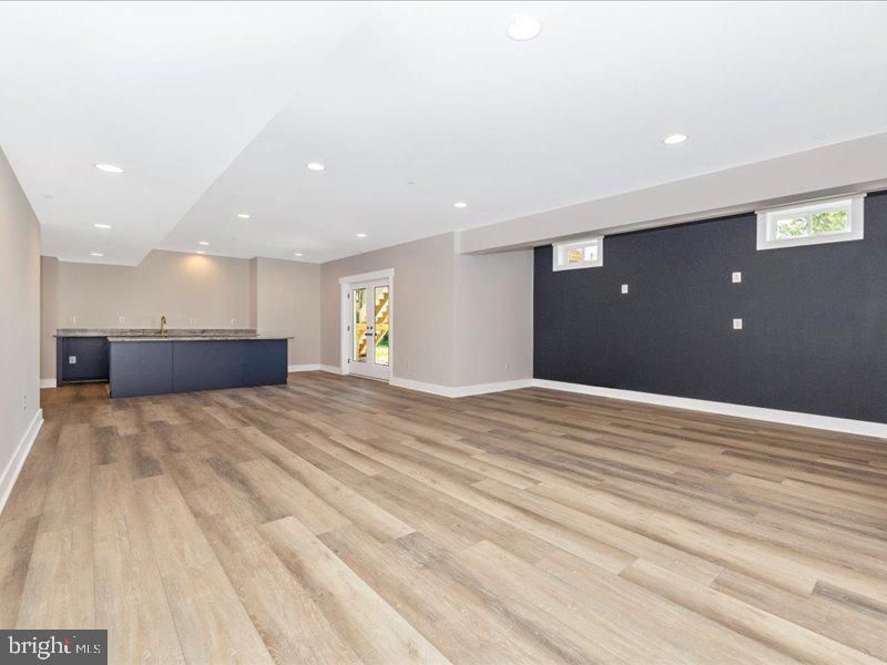 Empty room, Interior, Kitchen, Recessed Lighting, Wood Texture Flooring