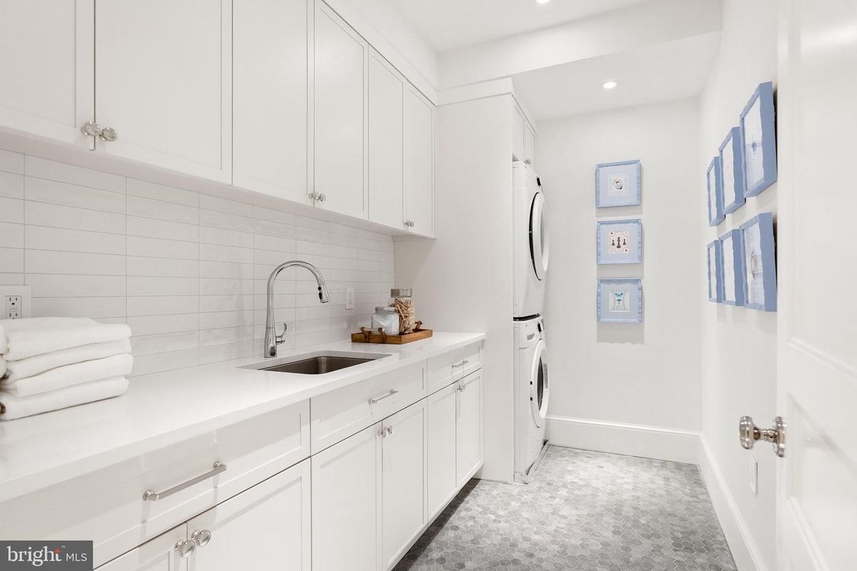 Interior, Recessed Lighting, Washer