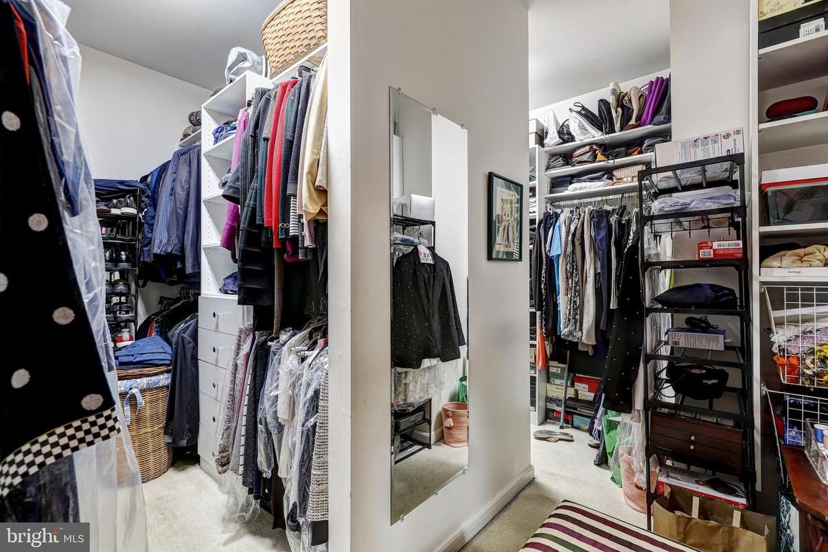 Interior, Walk-in Closets