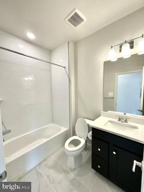 Bathroom, Interior, Marble, Recessed Lighting