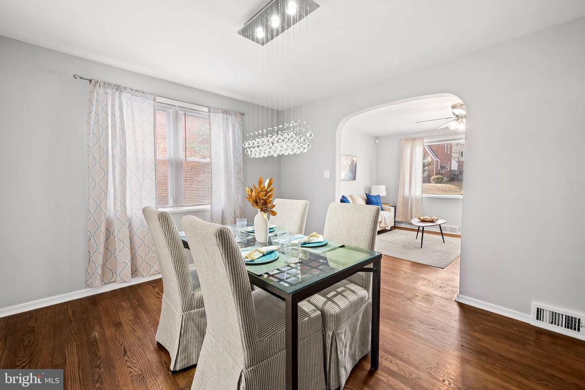 Chandelier, Dining room, Interior, Pendant Lights, Wood Texture Flooring