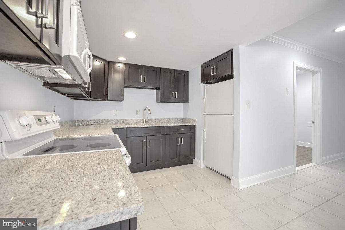 Interior, Kitchen, Recessed Lighting