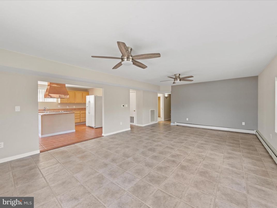 Empty room, Interior, Kitchen