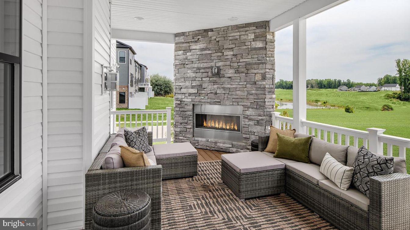 Exterior, Fireplace