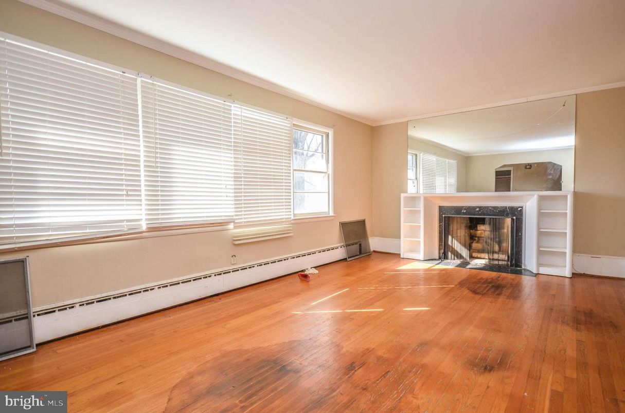 Empty room, Fireplace, Interior, Wood Texture Flooring