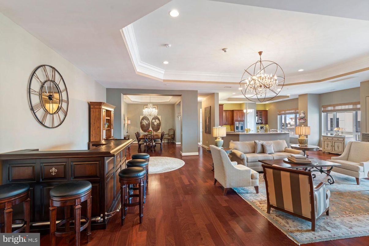 Chandelier, Dining room, Interior, Living room, Recessed Lighting, Wood Texture Flooring