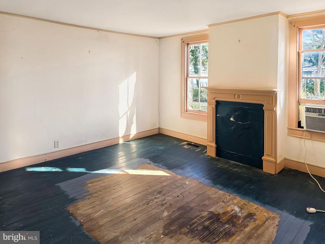 Empty room, Fireplace, Interior, Wood Texture Flooring