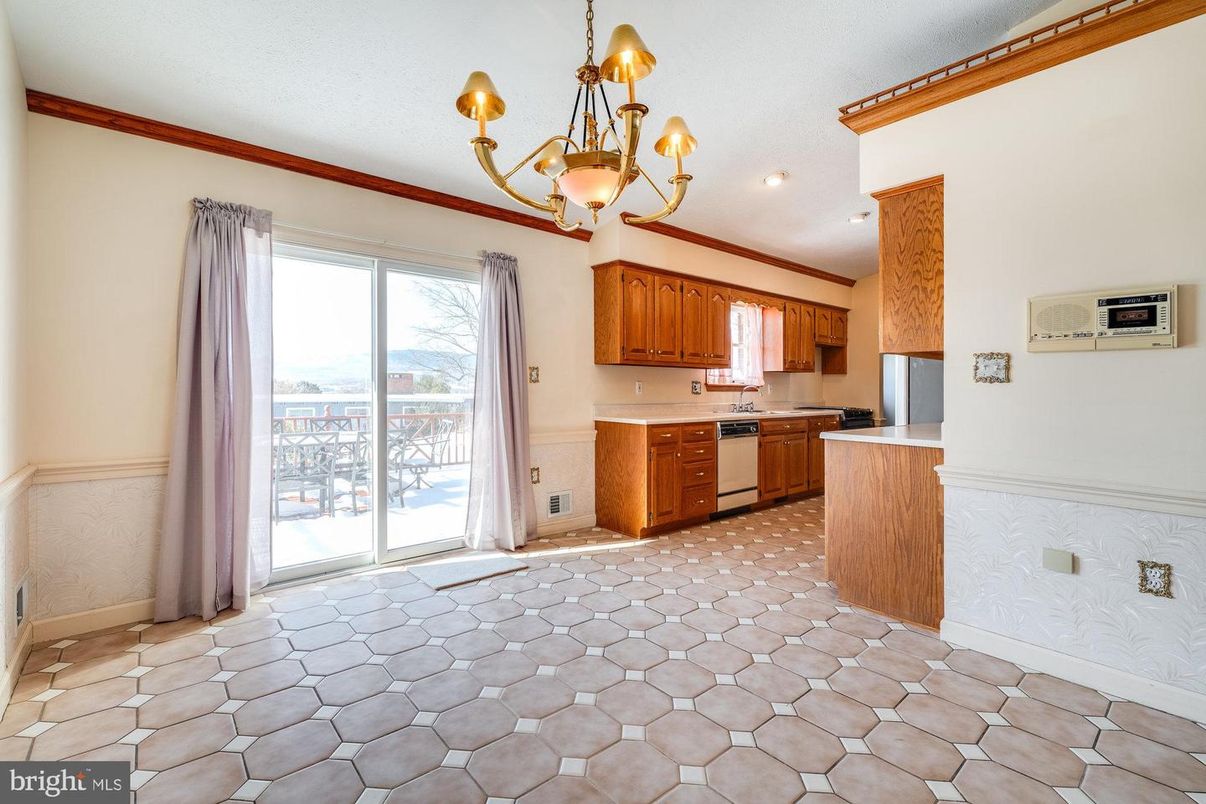 Chandelier, Interior, Kitchen, Recessed Lighting