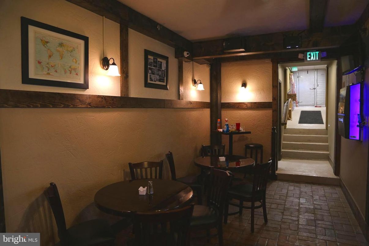 Dining room, Interior, Pendant Lights