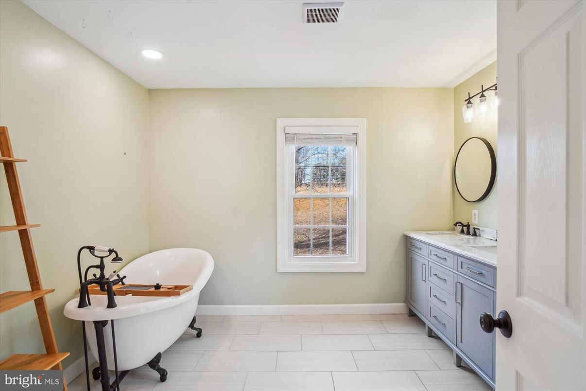 Bathroom, Free Standing Baths, Interior, Recessed Lighting