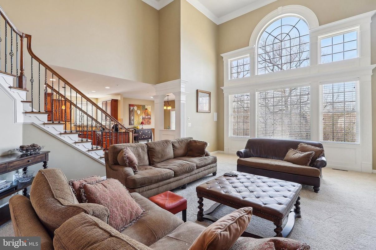 Interior, Living room, Pendant Lights, Recessed Lighting