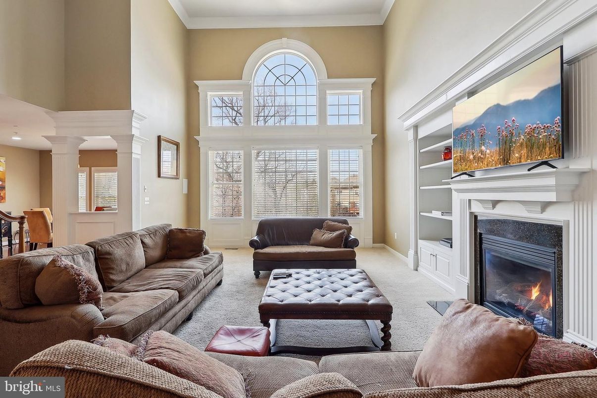 Fireplace, Interior, Living room, Recessed Lighting