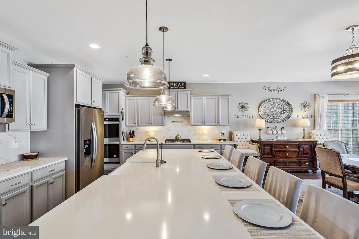 Interior, Kitchen, Pendant Lights, Recessed Lighting, Stainless Steel Appliances