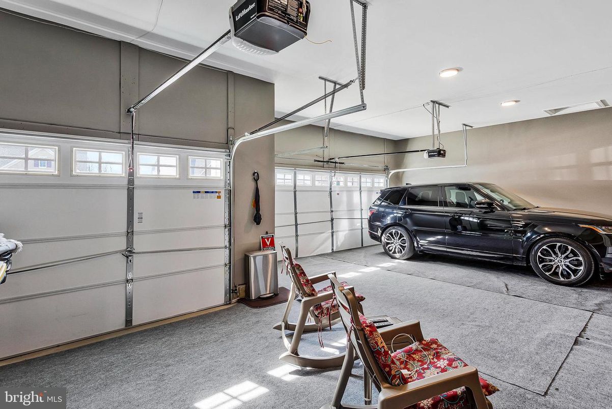 Garage, Interior, Recessed Lighting