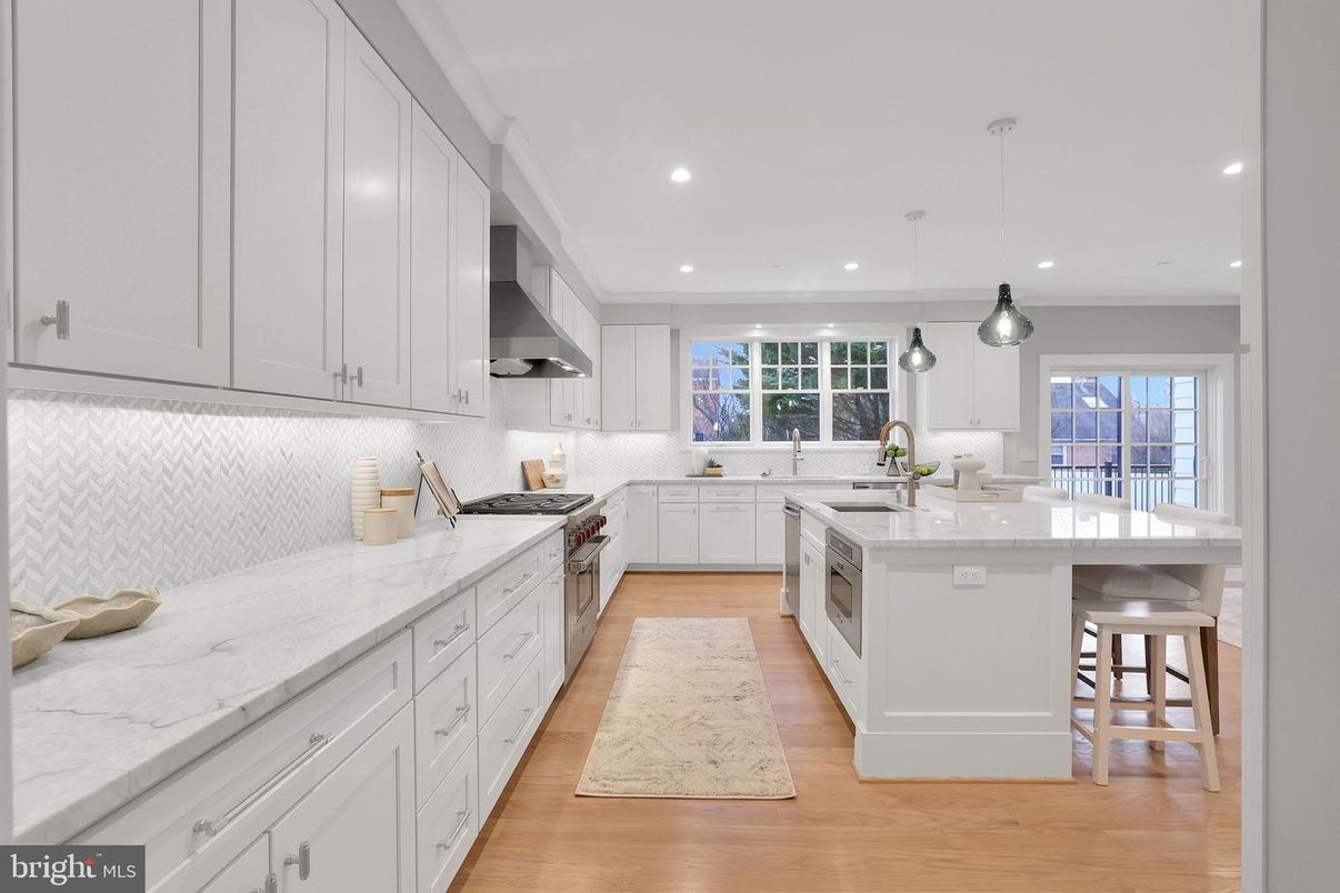 Interior, Kitchen, Pendant Lights, Recessed Lighting, Wood Texture Flooring