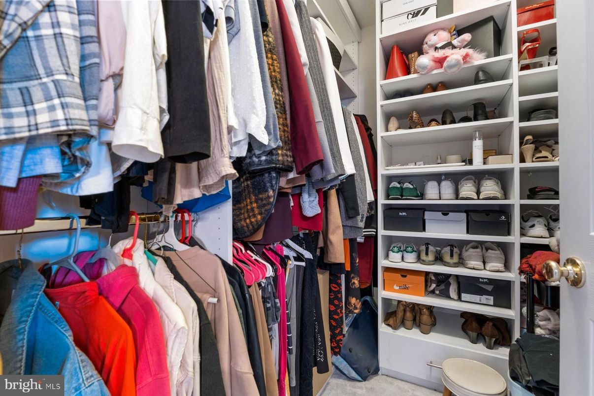 Interior, Walk-in Closets