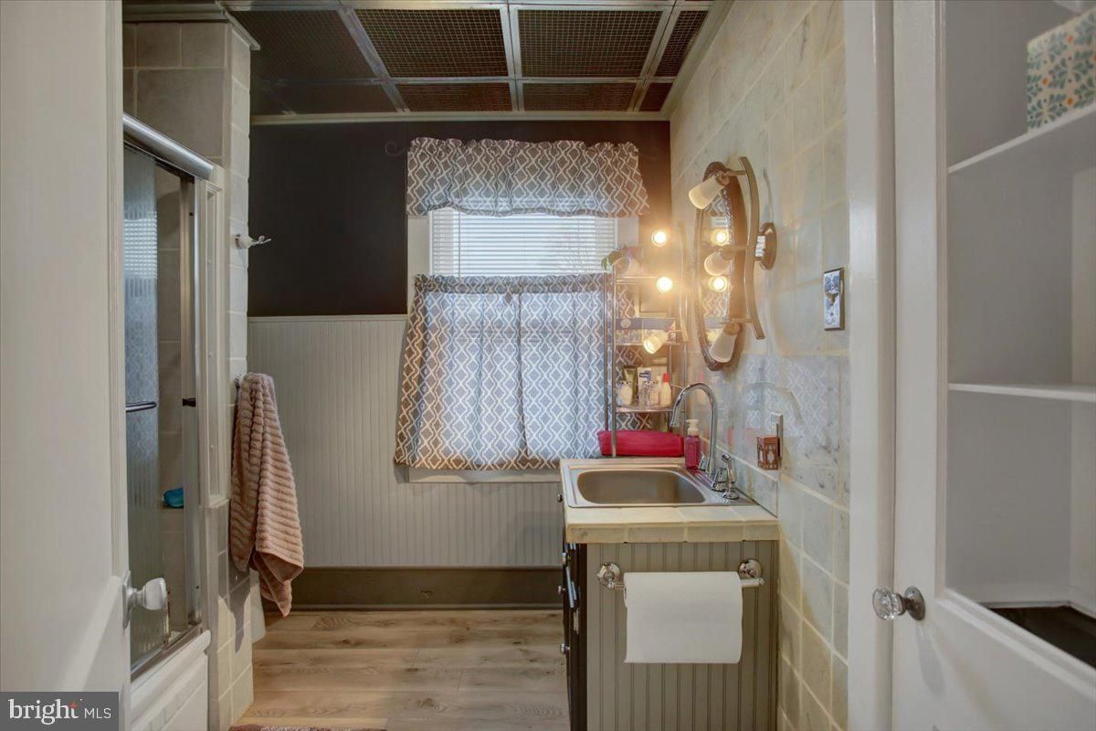 Bathroom, Interior, Tile Countertops, Wood Texture Flooring