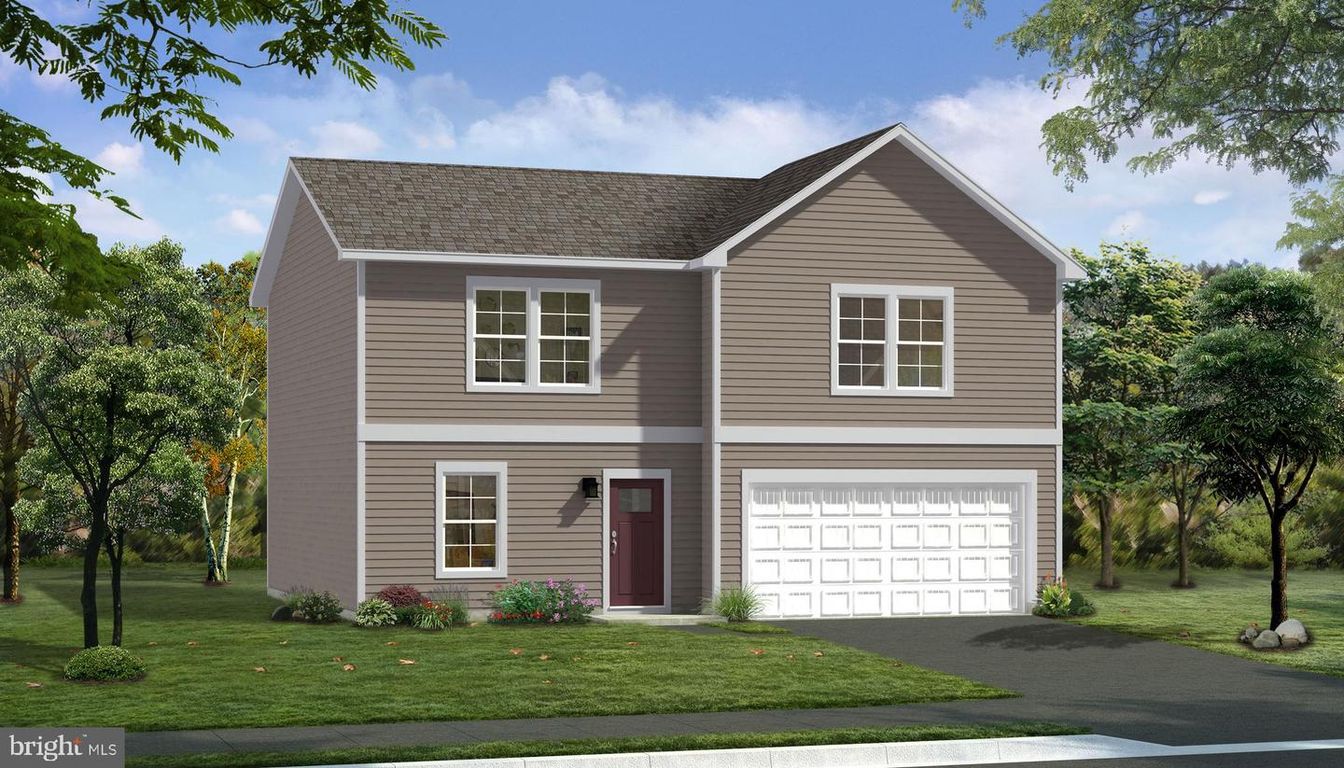 Attached, Exterior, Facade, Rowhouse