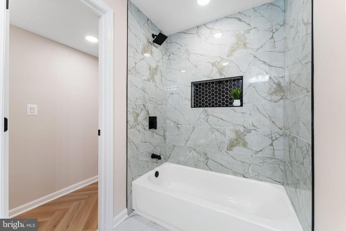 Bathroom, Interior, Marble Walls, Recessed Lighting, Wood Texture Flooring