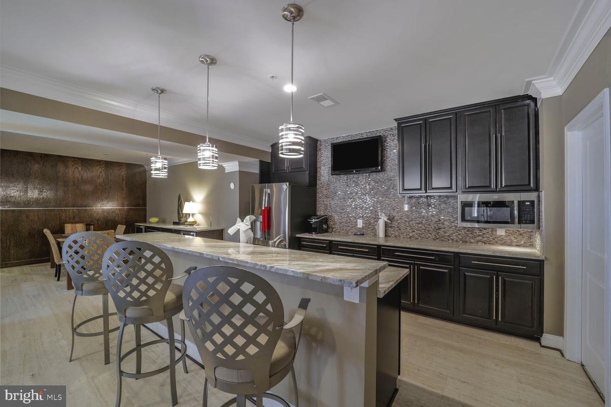 Interior, Kitchen, Pendant Lights, Recessed Lighting, Wood Texture Flooring