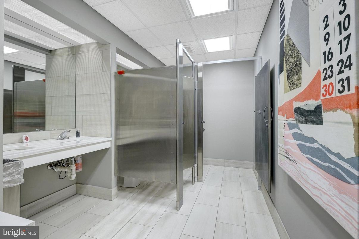 Bathroom, Elevator, Interior, Recessed Lighting