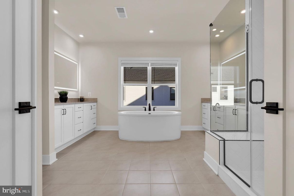 Bathroom, Dual Sink Vanities, Free Standing Baths, Interior, Recessed Lighting