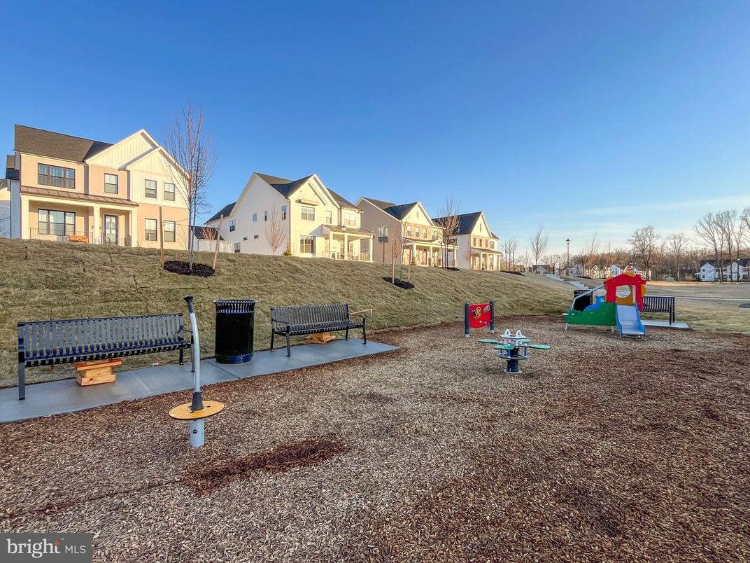 Backyard, Exterior, Playground