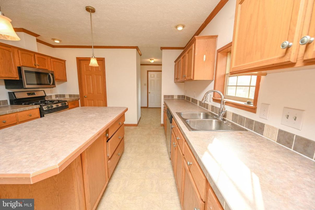 Interior, Kitchen, Pendant Lights, Recessed Lighting