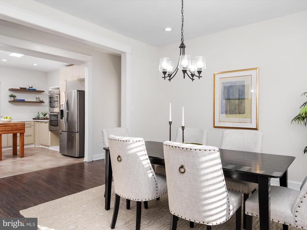 Chandelier, Dining room, Interior, Kitchen, Recessed Lighting, Stainless Steel Appliances, Wood Texture Flooring